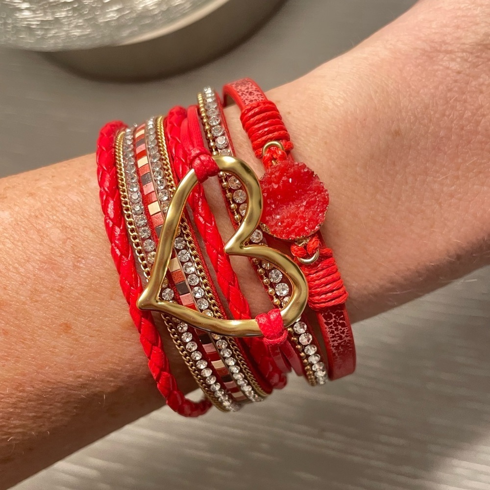 Bohemian Multi-layer Leather Fashion Bracelet with magnetic clasp Red NEW - Picture 2 of 3